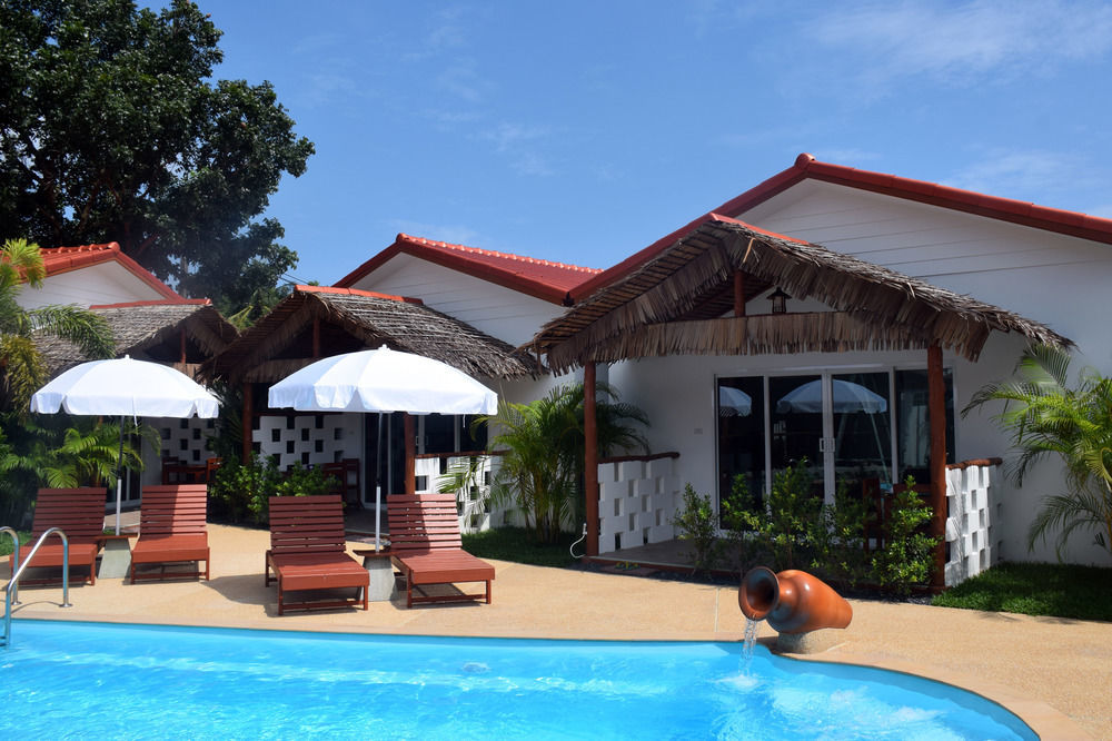 Vivi Bungalows Resort Nai Harn Ngoại thất bức ảnh